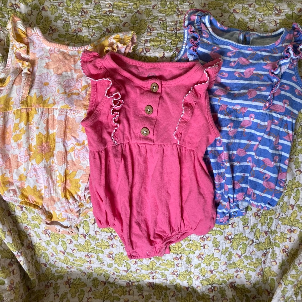 Pink, flamingo, and floral print Wonder Nation baby ruffled romper 6-9 months.
